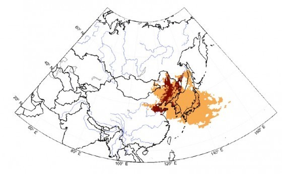 圖一、黃色區域為計算了來自日本歷年醫療資料中，川崎氏病高峰期的時間其風向來源區域，暗棕色點則為農業區。