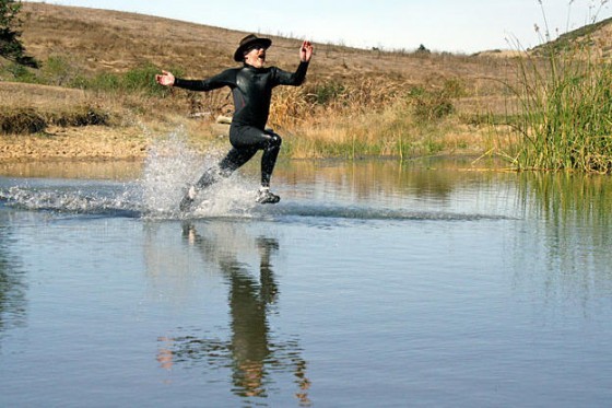 mythbusters-season-7-part6-pictures3 walking on water