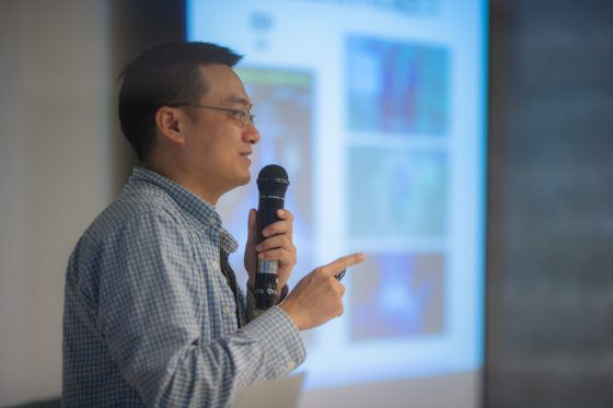 同步輻射中心的助研究員陳家祥博士。