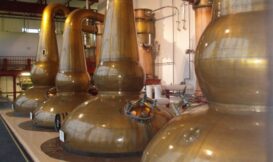 在格蘭諾其釀酒廠的威士忌罐式蒸餾器（引用自原文）