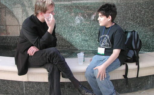 14 歲的 Aaron Swartz 跟 Lawrence Lessig 聊天