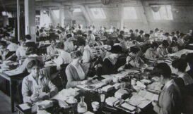 第一次世界大戰期間, 俘虜與敵對國的郵件都被拆開來檢查。